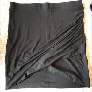 Express faux wrap skirt, size Large